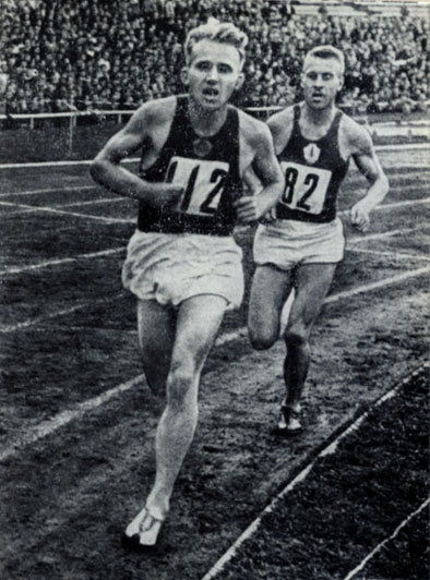 В. Куц и П. Болотников Москва, 1957
